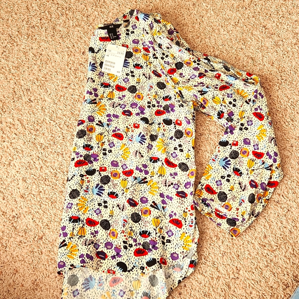NWT H&M Patterned Top